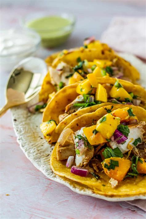 Spicy Mango Salsa for Tacos